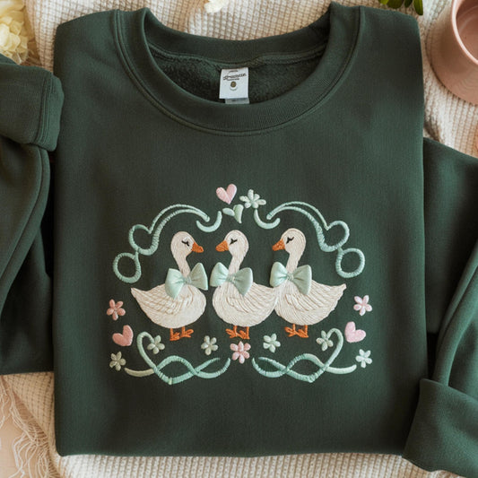 Vintage 80s Embroidered Goose Sweatshirt: Cottagecore Farm Tee