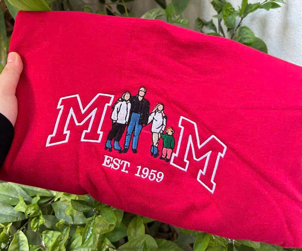 Mom sweatshirt, Custom embroidered mama shirt, mom shirt, Grandpa Shirt With Date, Mama Est Year Shirt, Gift For New Dad Mom