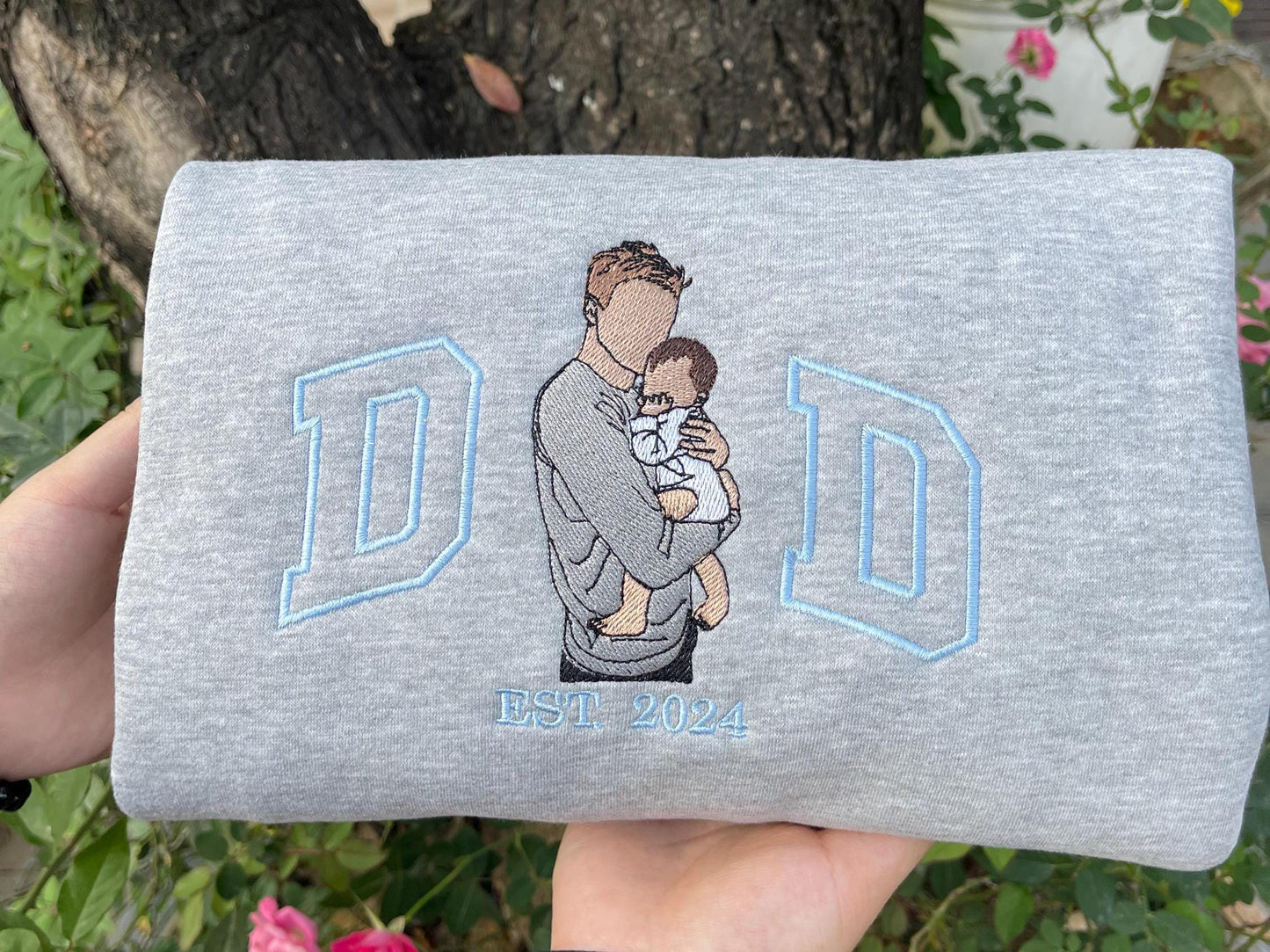 Mom sweatshirt, Custom embroidered mama shirt, mom shirt, Grandpa Shirt With Date, Mama Est Year Shirt, Gift For New Dad Mom